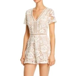 Nordstrom Sweet Wanderer White Lace Floral Cutout Romper Size Medium